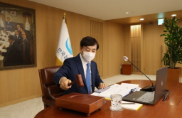 Bank of Korea keeps rate steady at record low; signaling no further action