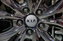 Kia shares jump on $3.6 bn Apple Car project news