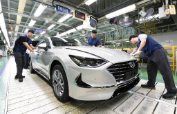 Hyundai likely to briefly halt 2nd plant; Grandeur sedan affected