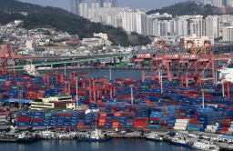 Korea’s Busan port congestion worsening with boxes stacked, ships delayed