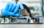 Samsung to make 2-nanometer GAA chips by 2025 to overtake TSMC