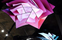 LG Display shares shine, reflecting metaverse hype