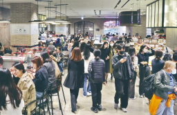 Robust consumer spending in South Korea despite economic downturn