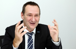 Germany’s MBraun, Korean university to co-work on solar cells: CEO