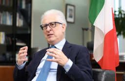Italian envoy to Korea says what works in Korea works globally