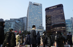 Bank's retirement pension soars 15% to $107 bn last year 
