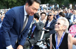  SK supports memorial monument honoring Korean War figures
