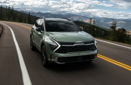 Hyundai, Kia set fresh H1 sales record in US, beating H1 2021