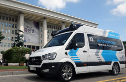Hyundai unveils driverless shuttle at Korean National Assembly