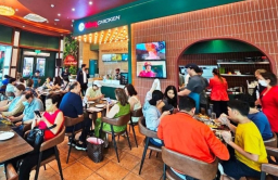 K-chicken chain BB.Q opens fourth restaurant in Philippines