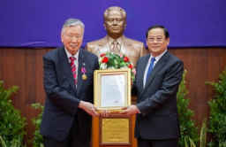 Booyoung Group donates 600 buses to Laos
