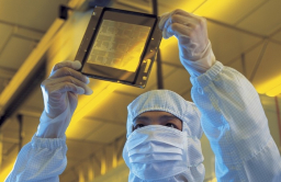 Samsung’s narrowed Q4 chip losses fuel bullish 2024 outlook