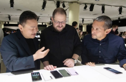 Samsung spurs XR device business as new cash cow