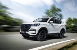 KG Mobility unveils premium SUV Rexton Summit