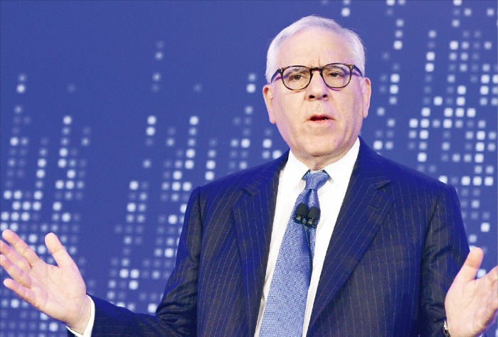 US commercial real estate undervalued: Carlyle's Rubenstein