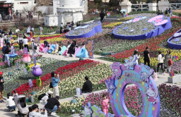 Korean theme parks recover to near pre-pandemic levels
