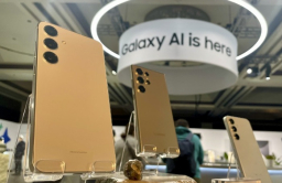 Samsung hits highest US smartphone market share in 4 years