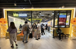 Fried chicken chain bhc adds two more stores in Thailand