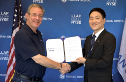 Hanwha’s Flexell Space to supply satellite solar cell to Terran Orbital