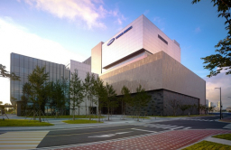 Samsung’s biotech duo on a roll with $1.1 bn CMO order