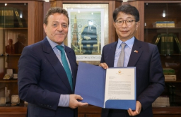 S.Korea promotes export of $3.8 bn railcars to Morocco 