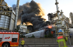 S-Oil halts fire-hit paraxylene plant, faces revenue loss