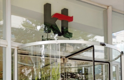 Triple-A rated SK Telecom, KT tap 10-year bond market