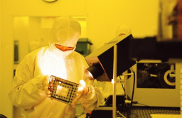 Samsung to replace chiefs of 3 key posts: Memory, foundry, system LSI