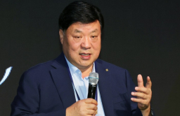 Celltrion to break ground on CDMO plant in 2025: Chairman Seo