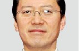 Former LG man leaves KKR to start PEF