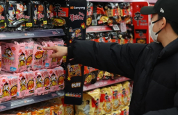 China under spell of Korean spicy instant noodles; Samyang leads  