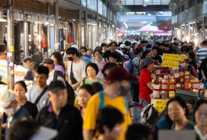 South Korea Inflation Flat in April, Possibly Paving Way for Policy Easing